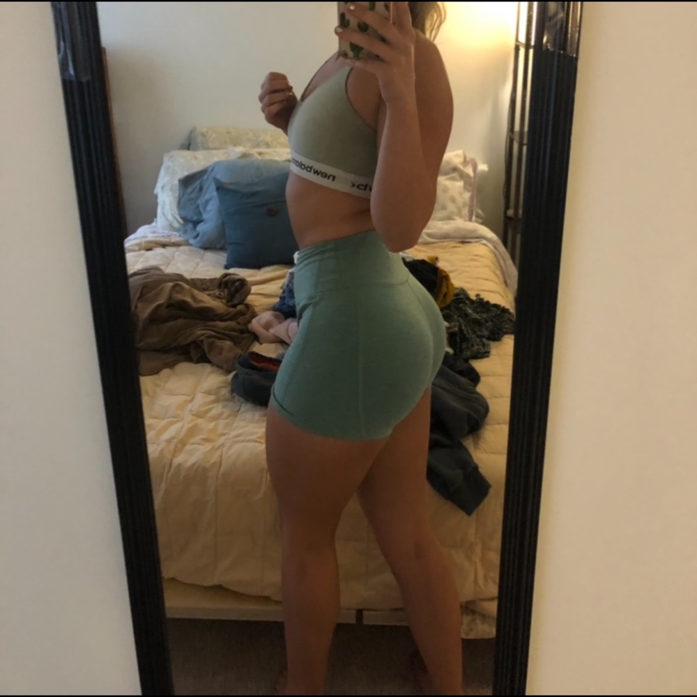 Alphalete shorts